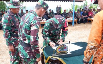 Kadispotdirga Lanud Iswahjudi Pimpin Upacara Penutupan TMMD ke 126 Kodim Pacitan